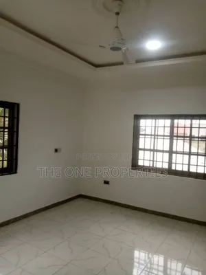 5bdrm Mansion in Amasaman Satellite for sale