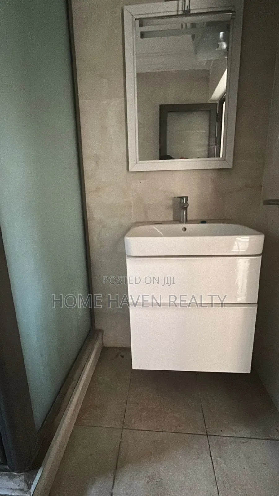 4bdrm House in Dzorwulu for rent