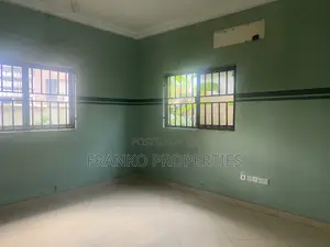 3bdrm House in Franko Propertis, School Junction for sale