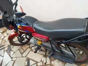 Bajaj Boxer 125 2015 Red