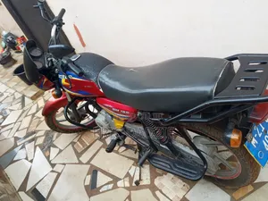 Bajaj Boxer 125 2015 Red