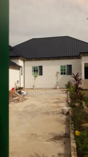 5bdrm House in Accra Metropolitan for rent