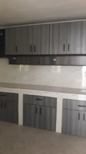 5bdrm House in Accra Metropolitan for rent