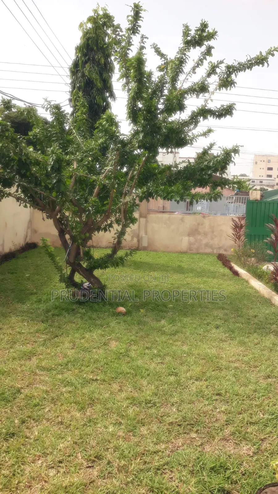 5bdrm House in Accra Metropolitan for rent