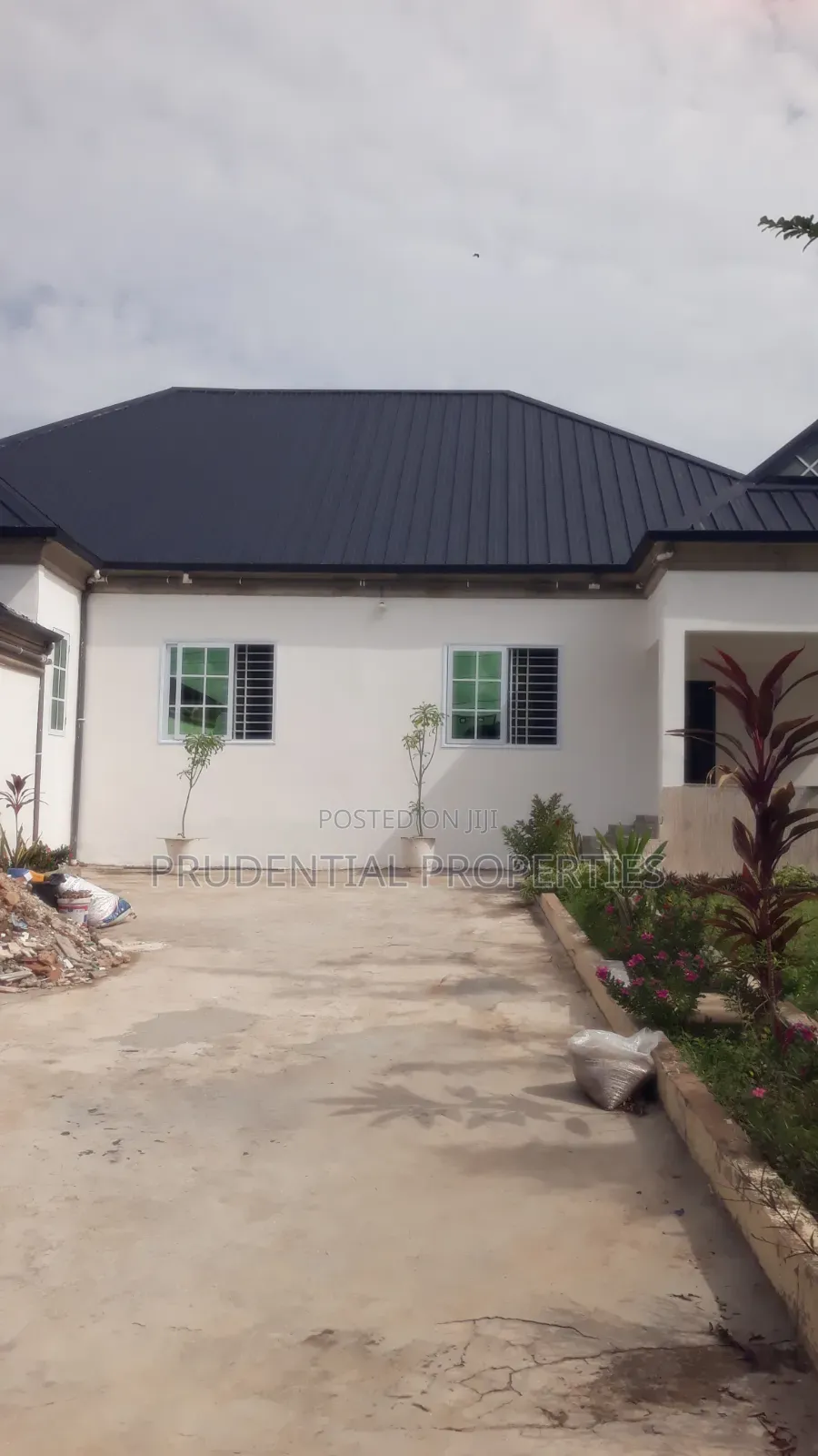 5bdrm House in Accra Metropolitan for rent