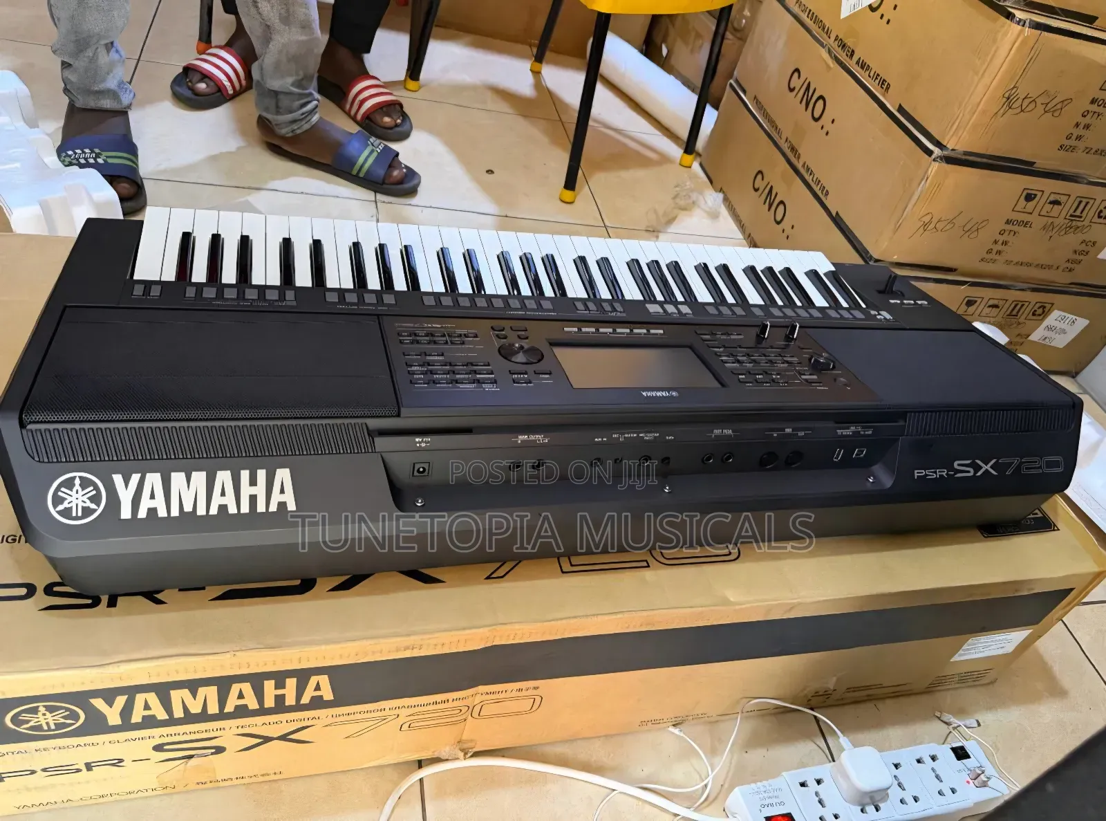 Yamaha PSR-Sx720 Digital Arranger Workstation Keyboard.