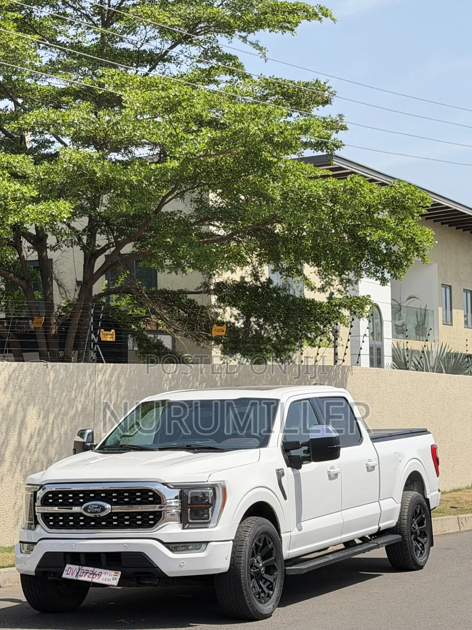 Ford F-150 LARIAT 2021 White