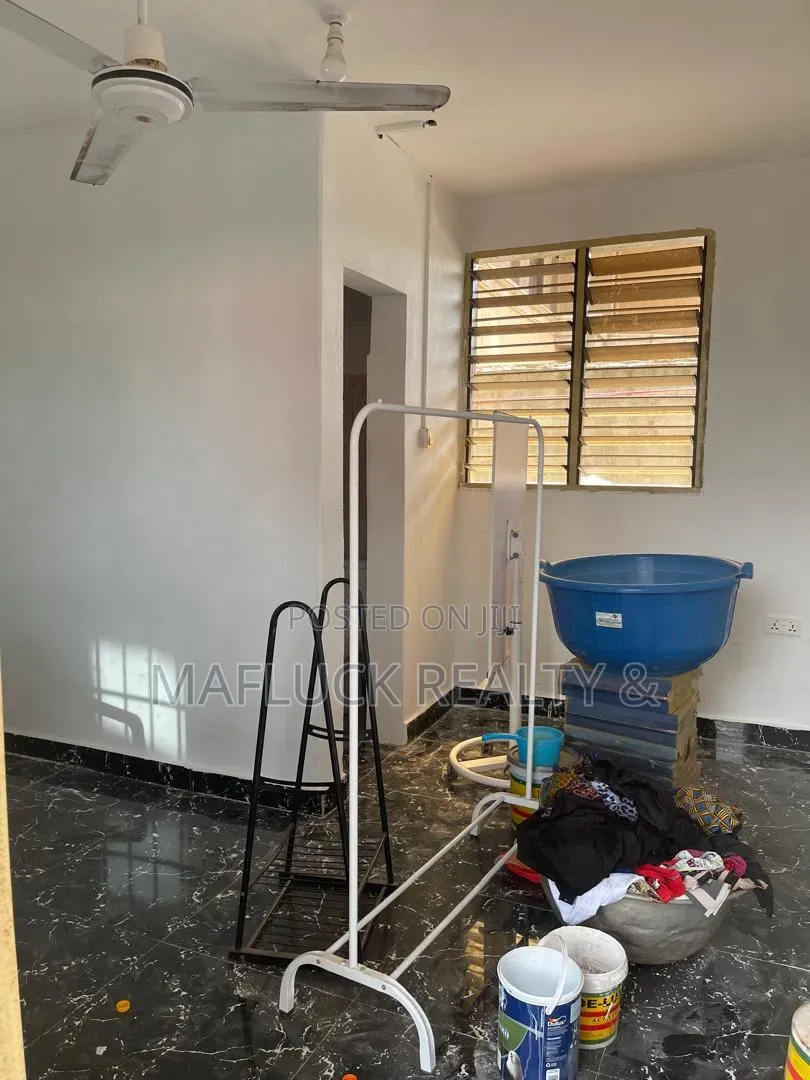 1bdrm Apartment in Lakeside Estate for rent