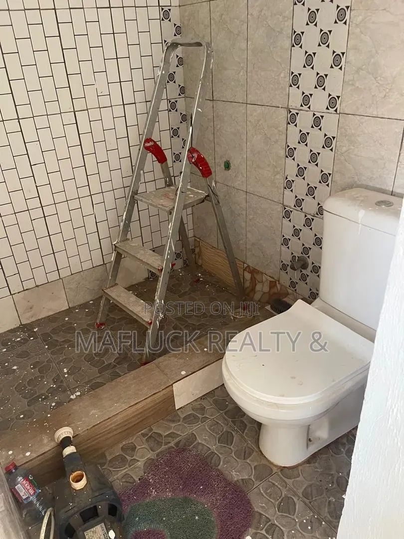 1bdrm Apartment in Lakeside Estate for rent
