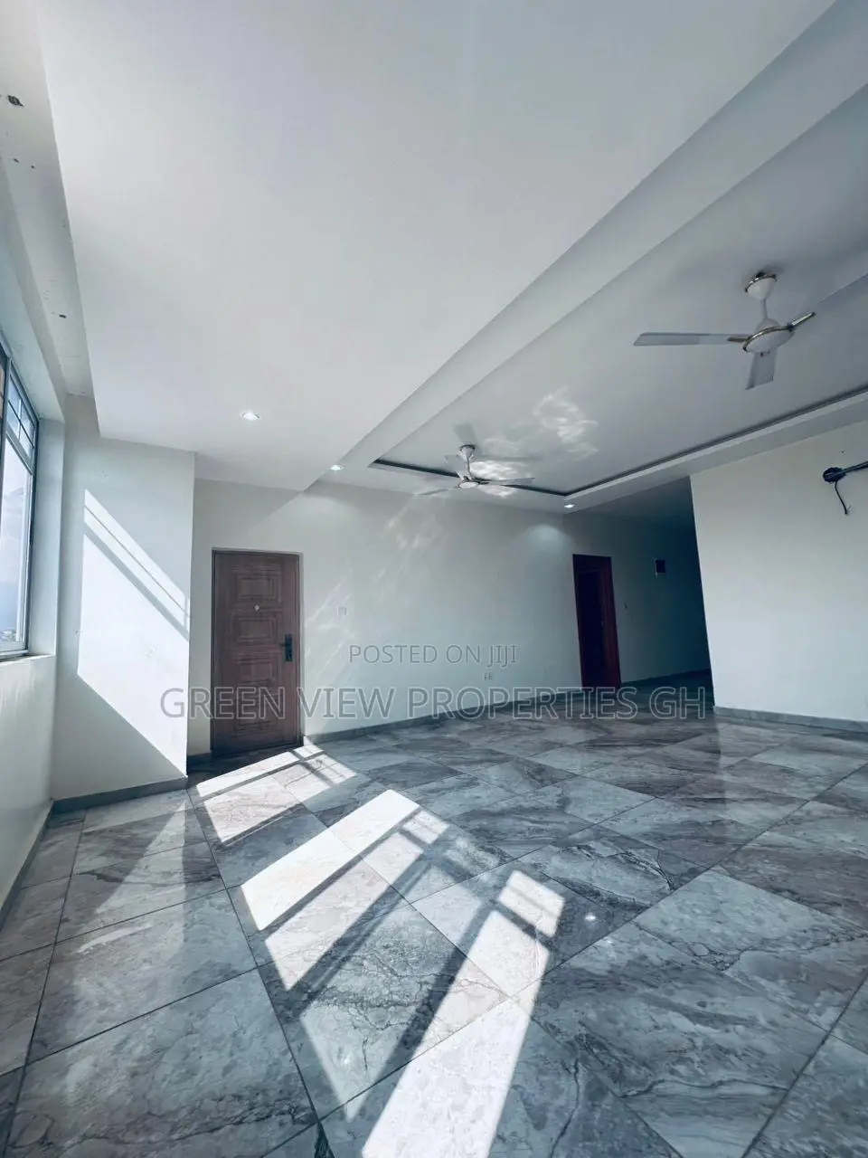 3bdrm Apartment in West Hills Mall Area for rent
