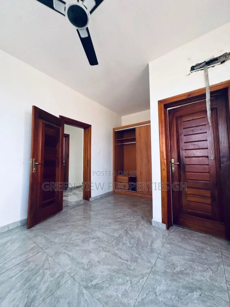 3bdrm Apartment in West Hills Mall Area for rent