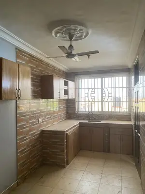 3bdrm Apartment in Chis-Lon Broker’S., Bluetop Estate for rent