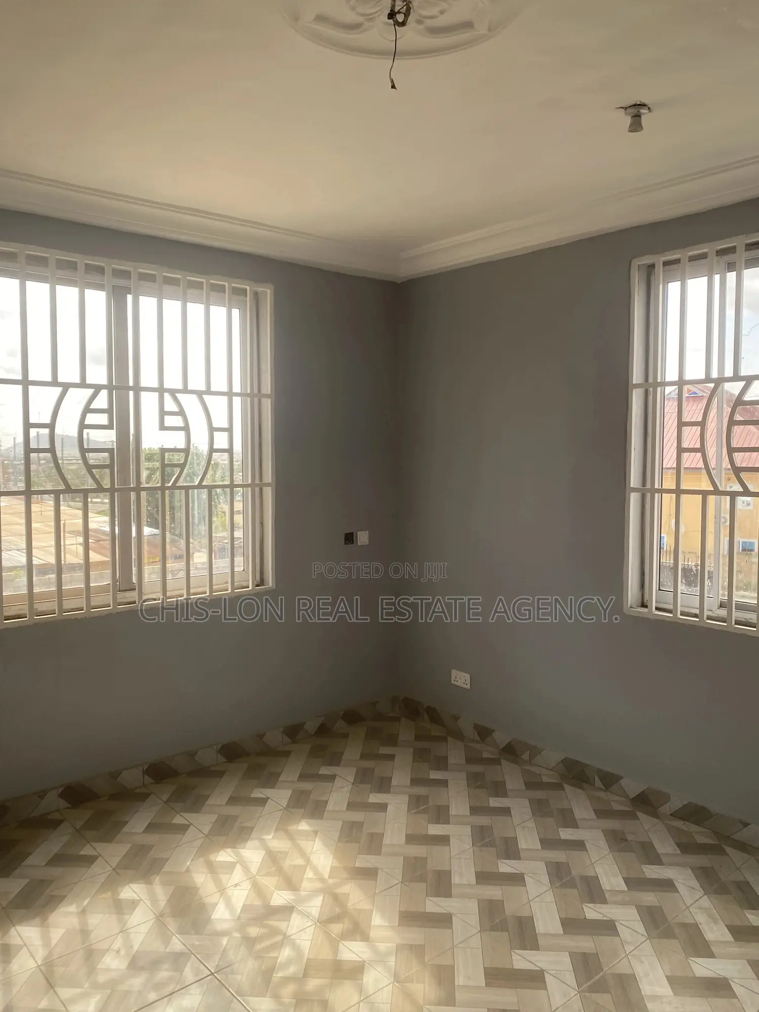 3bdrm Apartment in Chis-Lon Broker’S., Bluetop Estate for rent