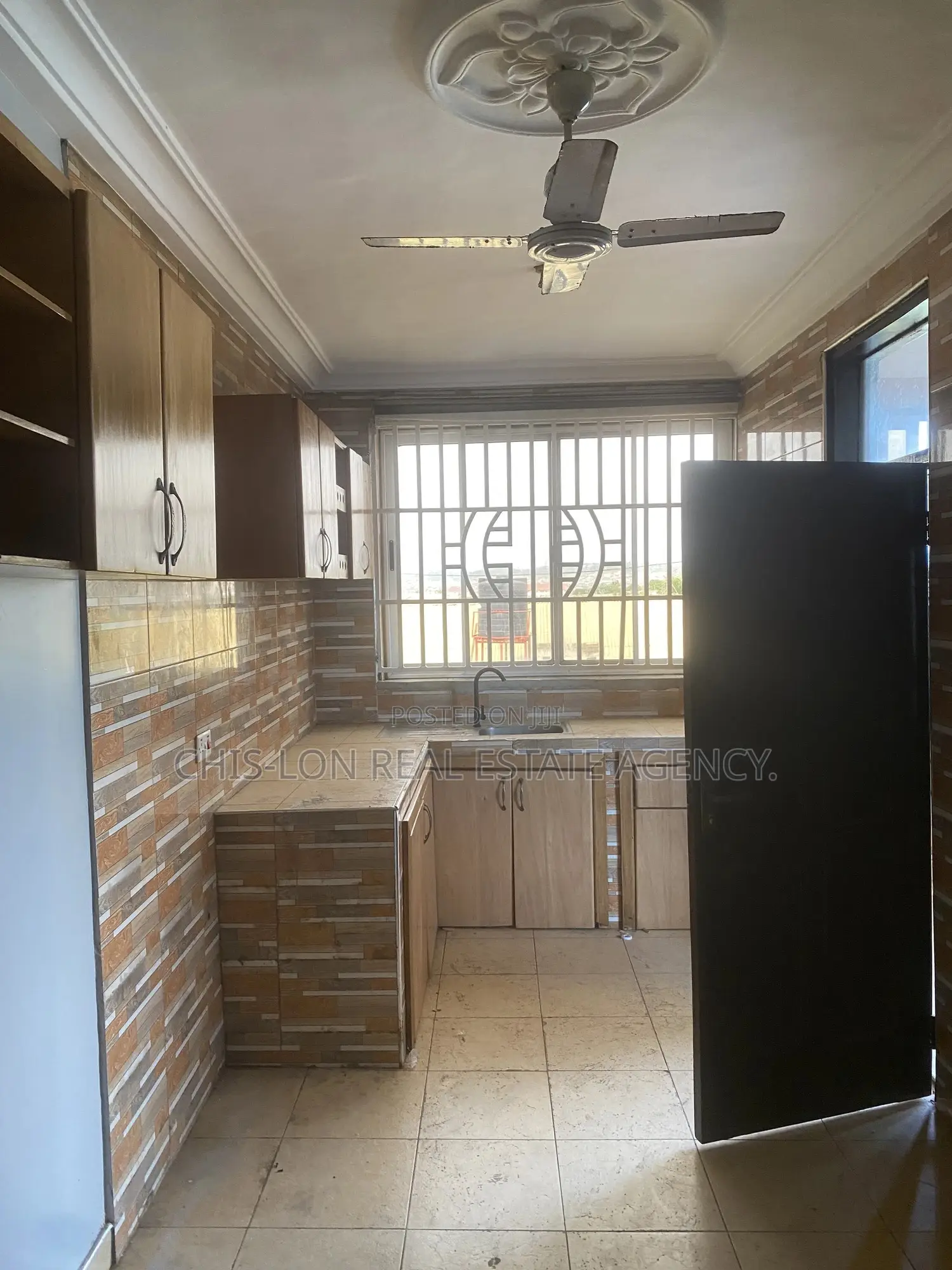 3bdrm Apartment in Chis-Lon Broker’S., Bluetop Estate for rent