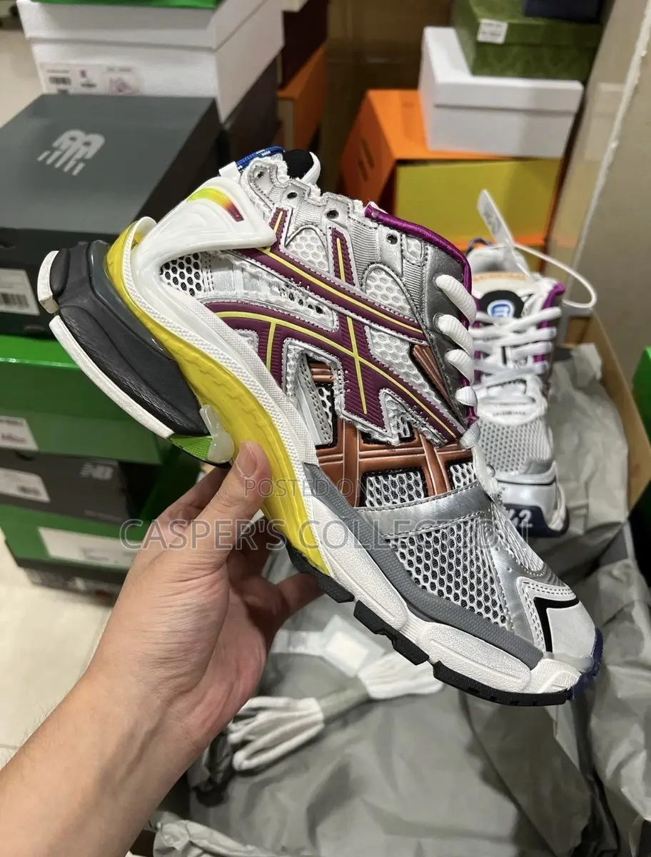 Balenciaga Runners Sneakers