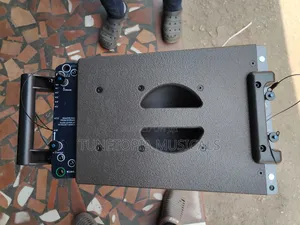 L-Acoustics Kara 210 Professional Line Array System Loudspeaker.