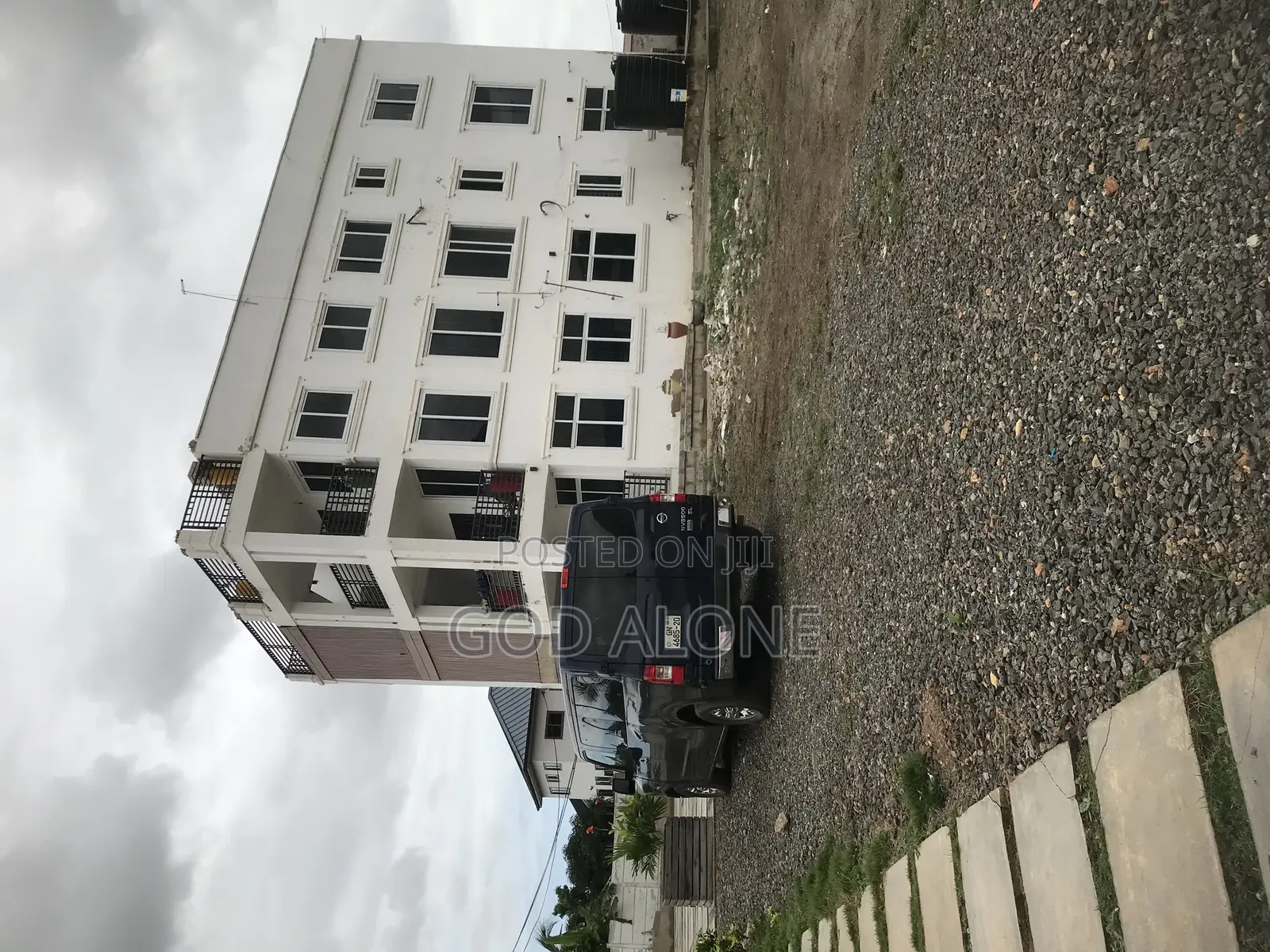 3bdrm Apartment in Santeo, School Junction for rent