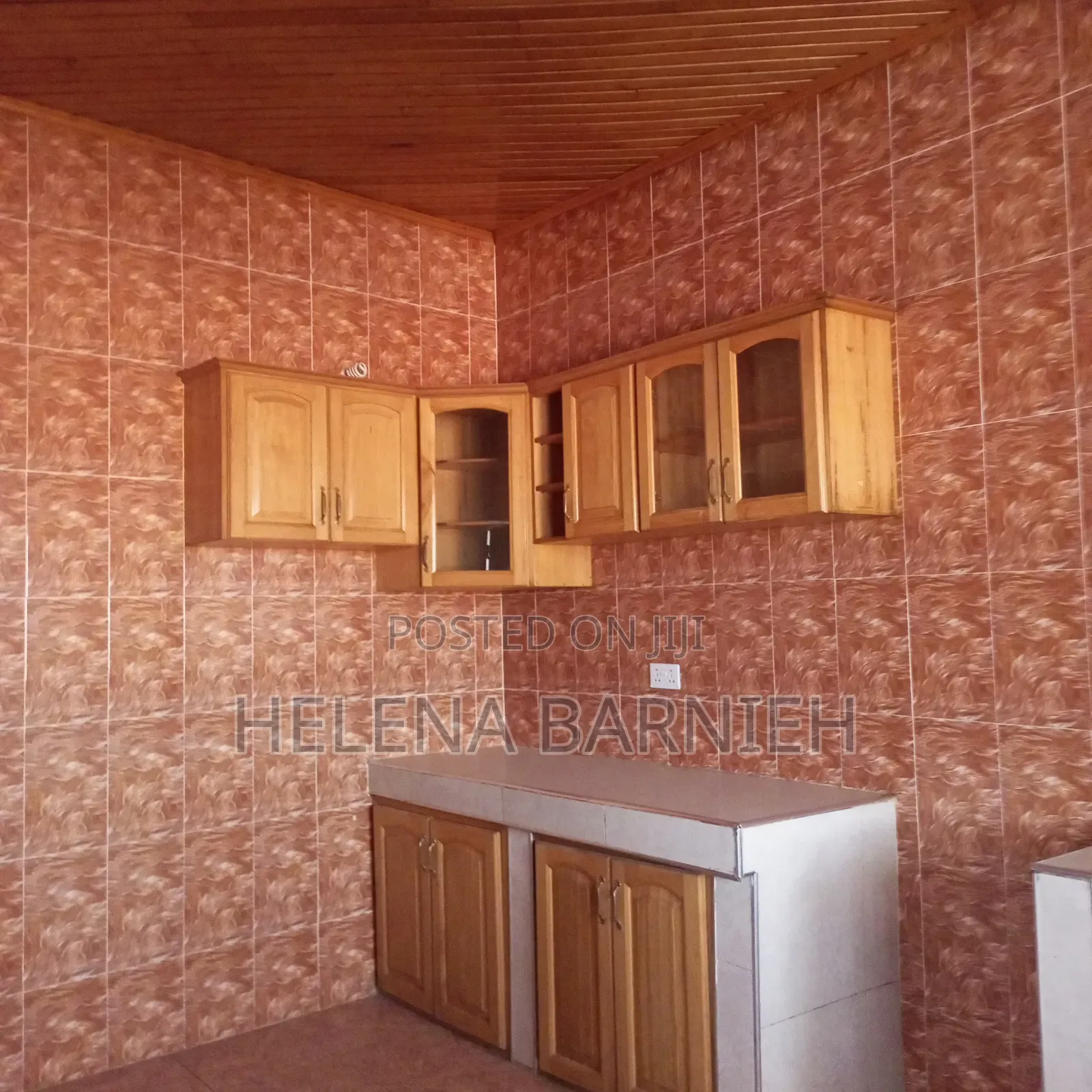 3bdrm Apartment in Helena Estate Agency, Ga East Municipal for rent