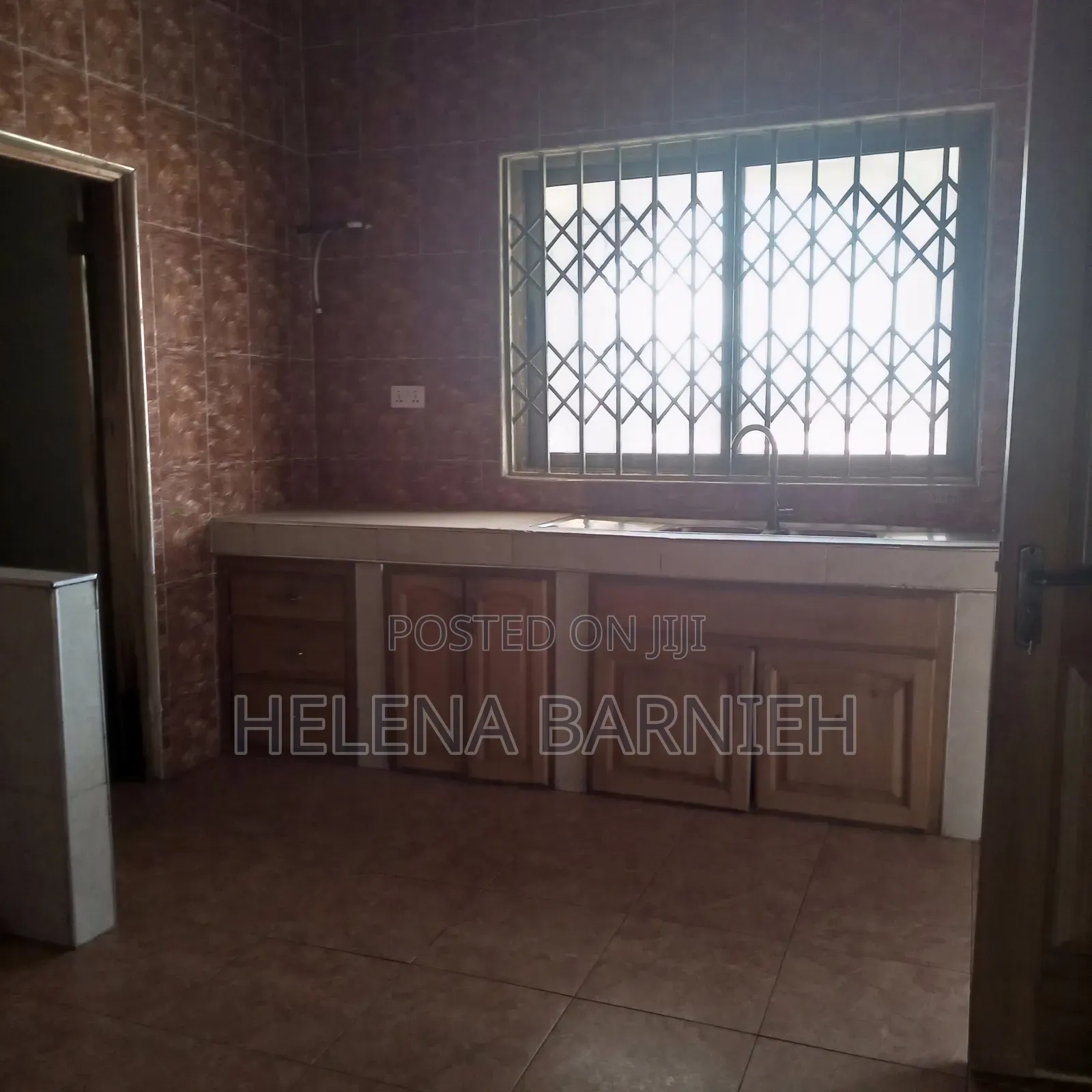 3bdrm Apartment in Helena Estate Agency, Ga East Municipal for rent