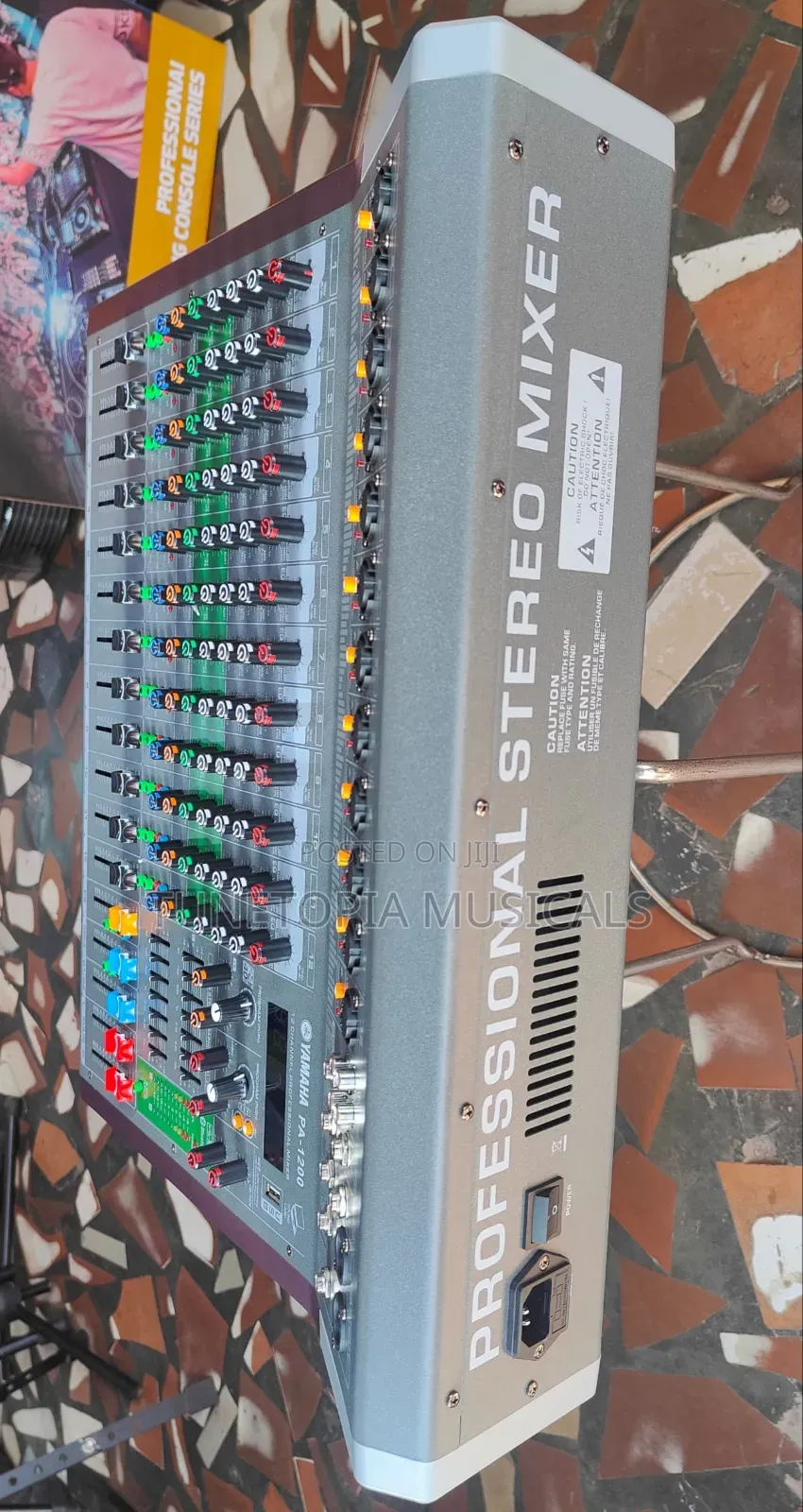 Yamaha Pa-1200 12-Channel Audio Mixer.