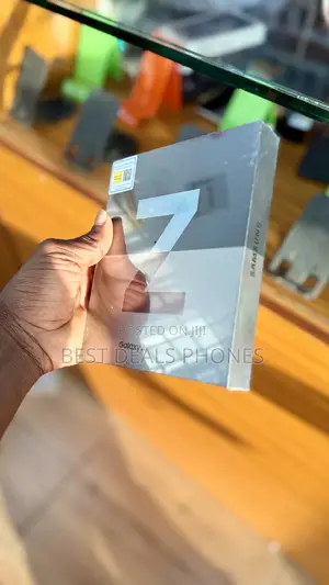 New Samsung Galaxy Z Fold 3 256 GB Gold