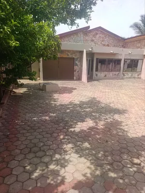 5bdrm House in Kings City Estate, Bortiano for sale