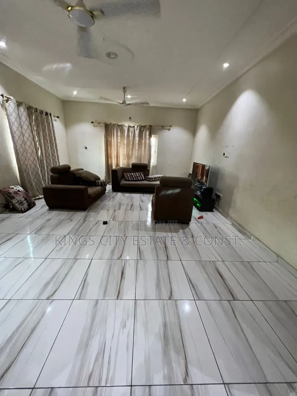 5bdrm House in Kings City Estate, Bortiano for sale