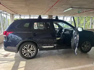 Mitsubishi Outlander 2.4 PHEV AWD 2016 Blue