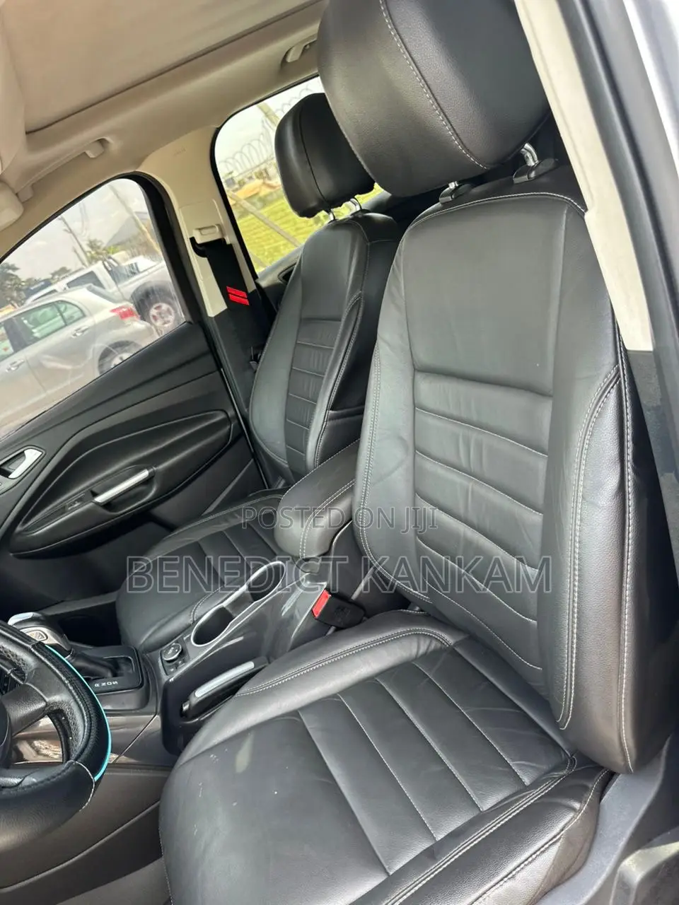 Ford Escape Titanium 4dr SUV AWD (1.6L 4cyl Turbo 6A) 2015 Silver