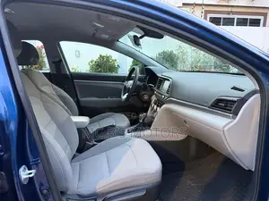 Hyundai Elantra 2019 Blue