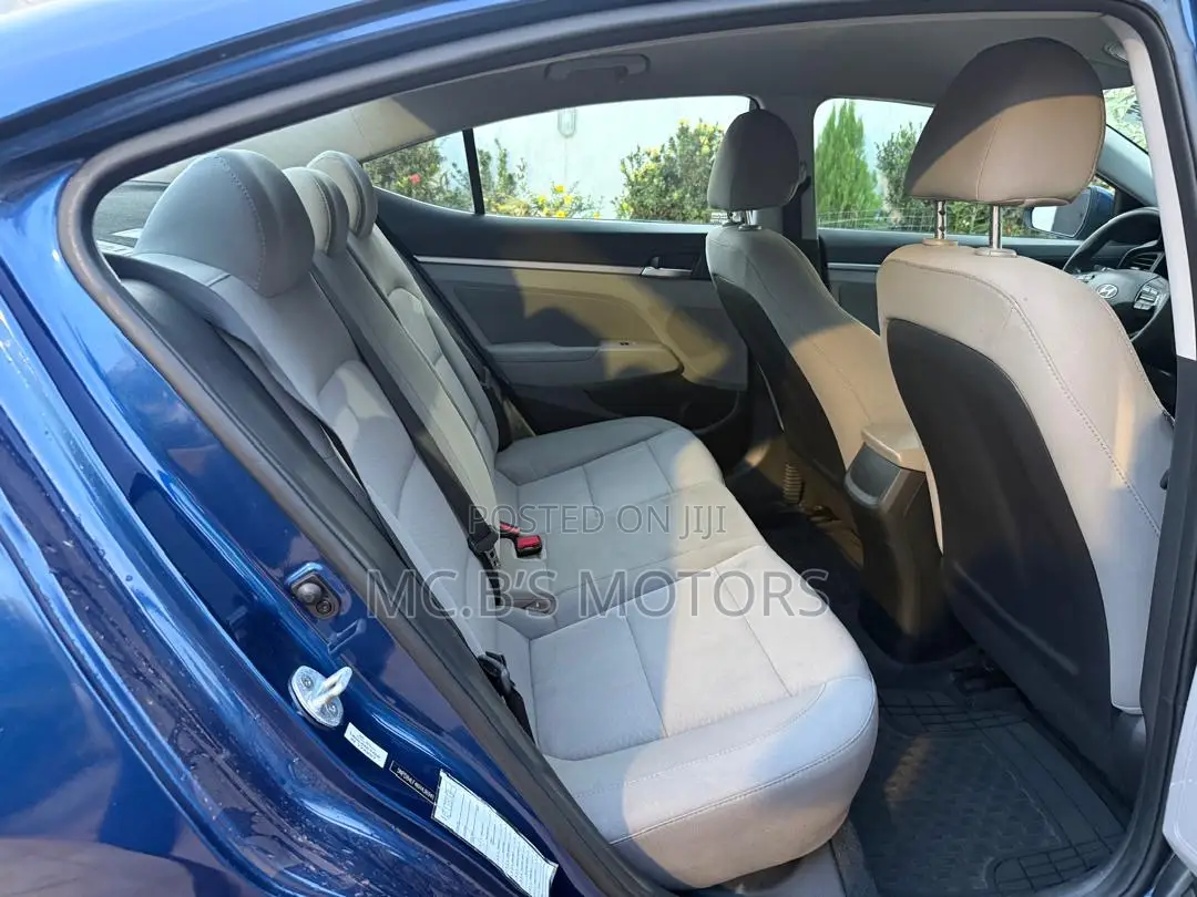 Hyundai Elantra 2019 Blue