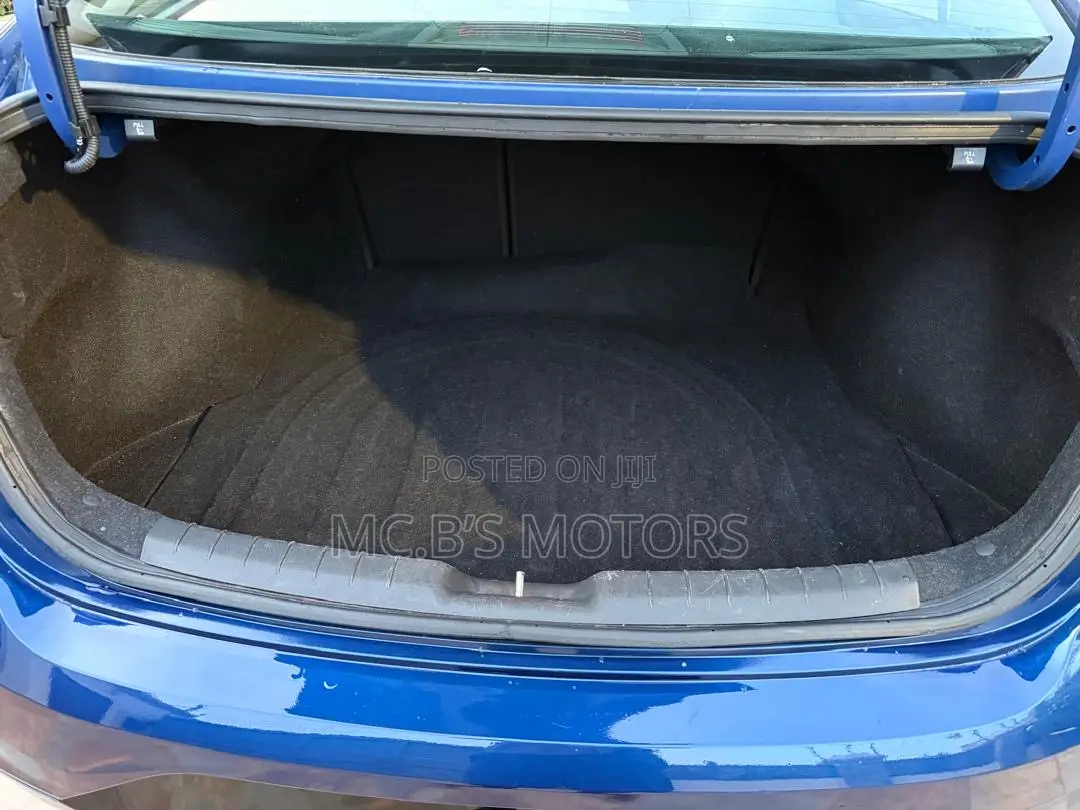 Hyundai Elantra 2019 Blue