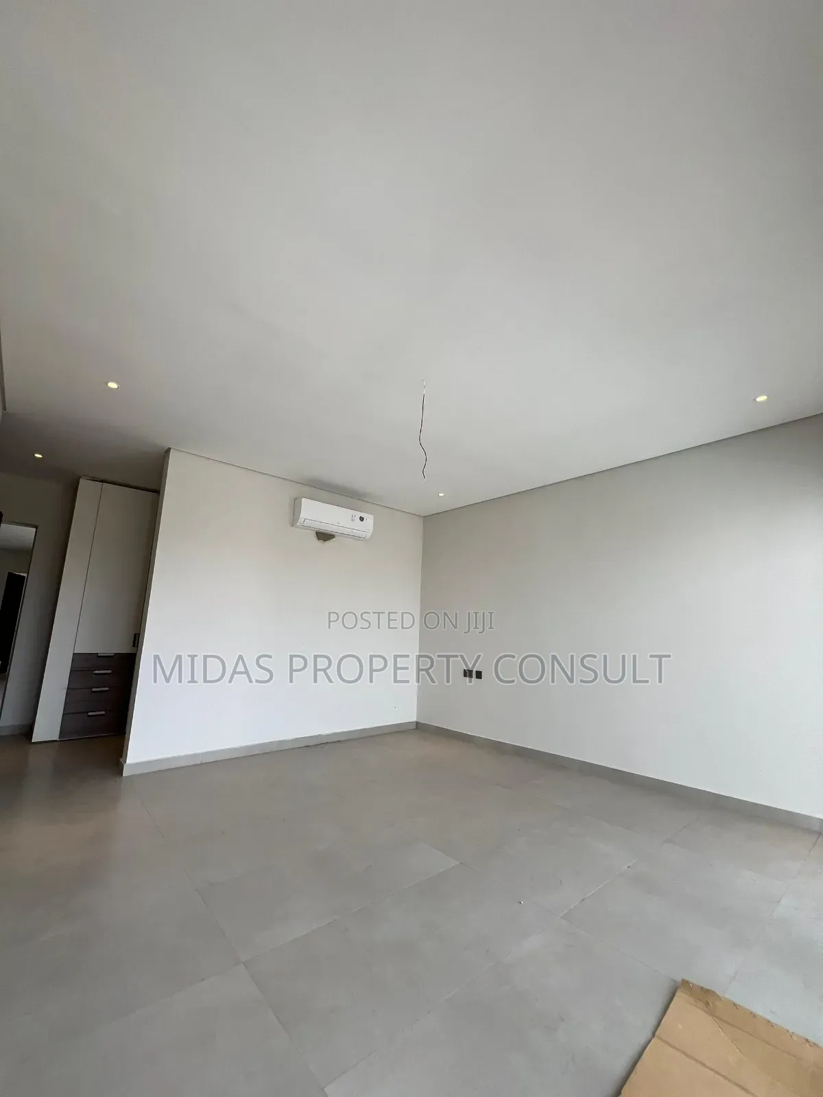 5bdrm House in Adjiringanor, Ability for sale