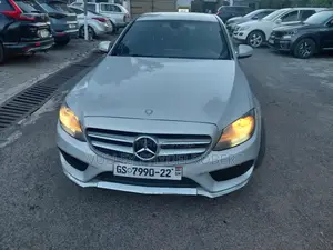 Mercedes-Benz C200 2016 Gray