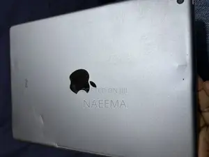 Apple iPad 9.7 32 GB Gray