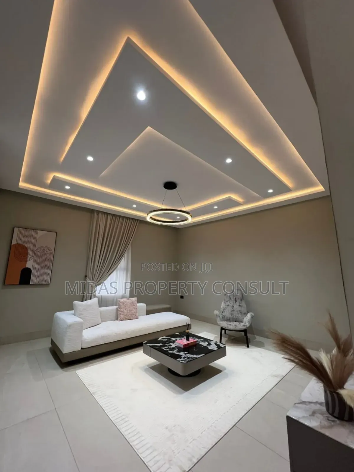 5bdrm House in Oyarifa for sale