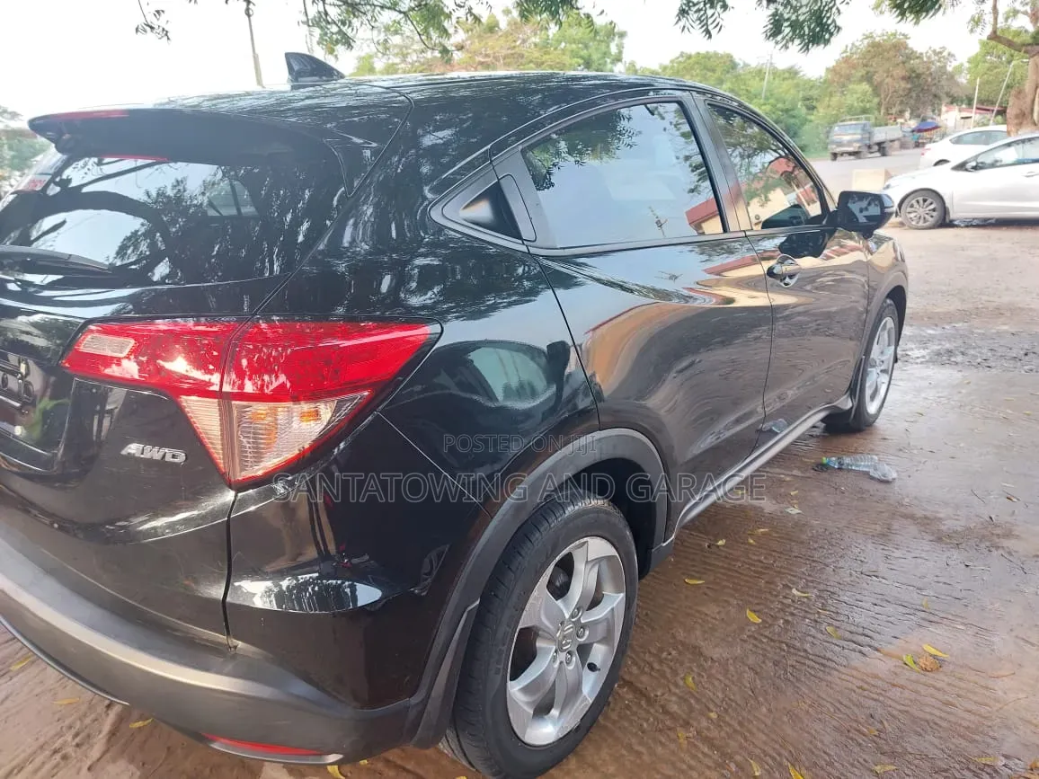 Honda HR-V 4dr SUV (1.5L 4cyl CVT) 2016 Black