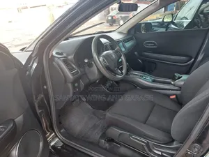 Honda HR-V 4dr SUV (1.5L 4cyl CVT) 2016 Black