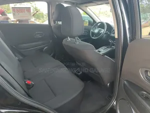 Honda HR-V 4dr SUV (1.5L 4cyl CVT) 2016 Black