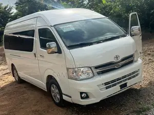 Toyota Grand HiAce 2016 White