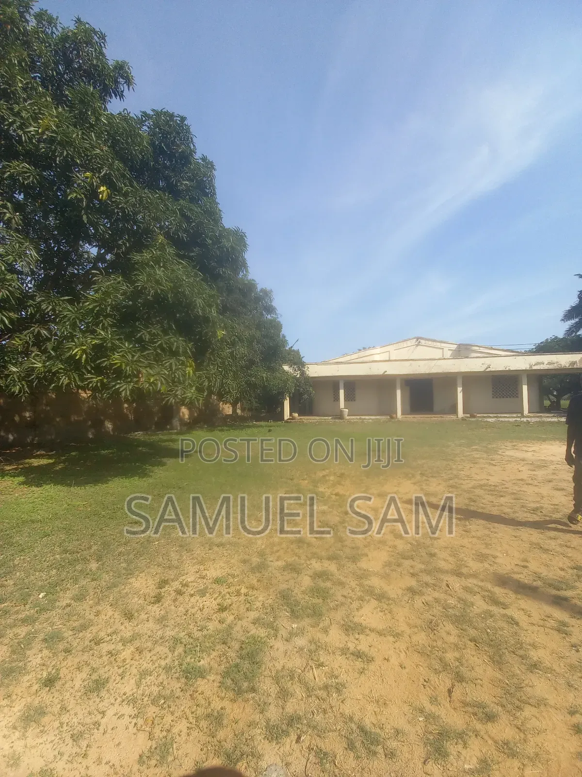 Space or Commercial Building for Rent