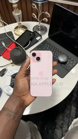 New Apple iPhone 15 128 GB Pink