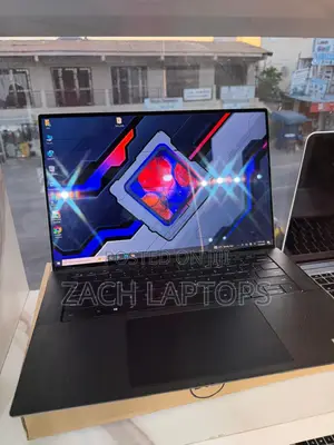 Laptop Dell Precision 5560 16GB Intel Core i7 SSD 256GB