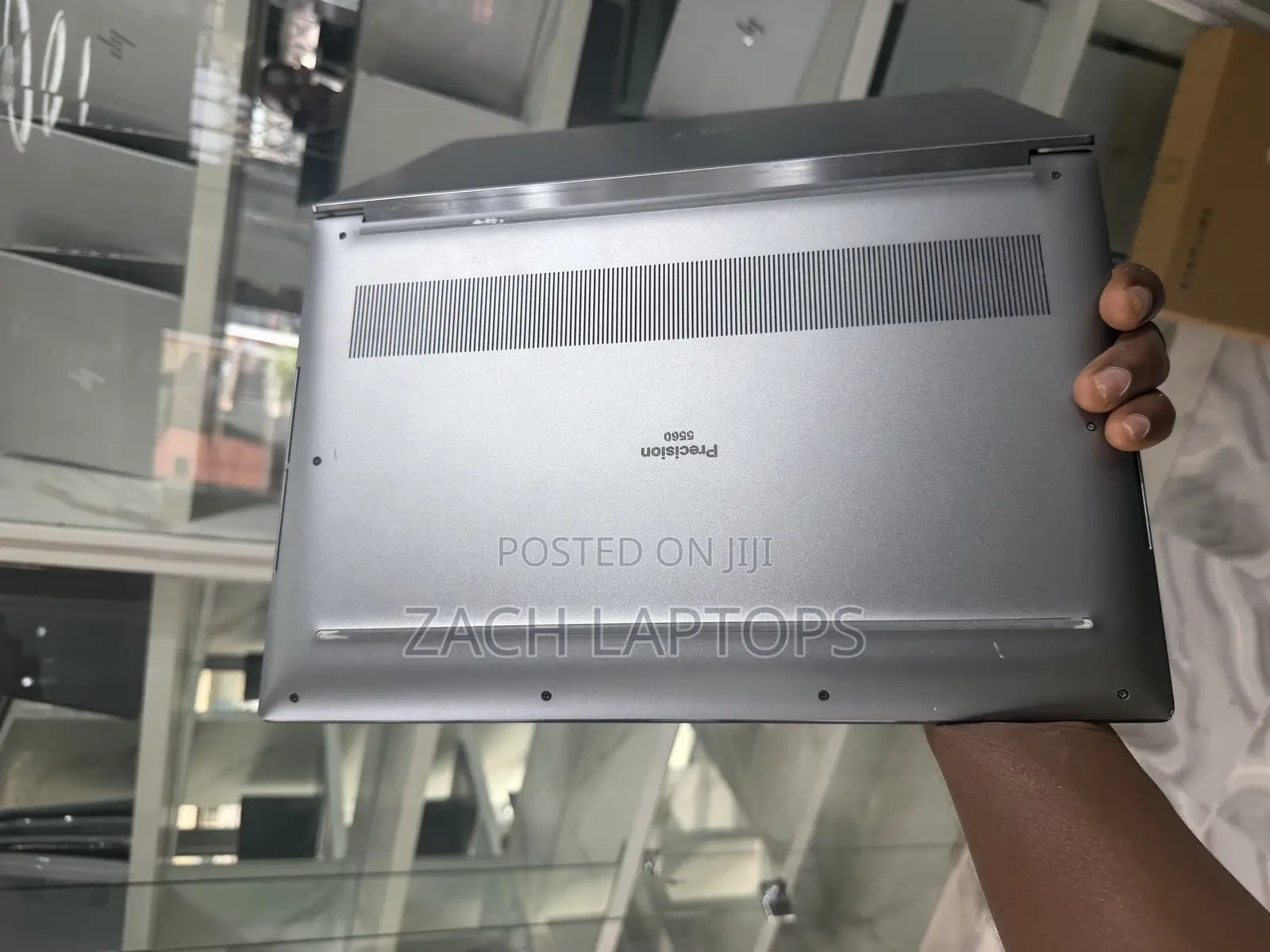 Laptop Dell Precision 5560 16GB Intel Core i7 SSD 256GB