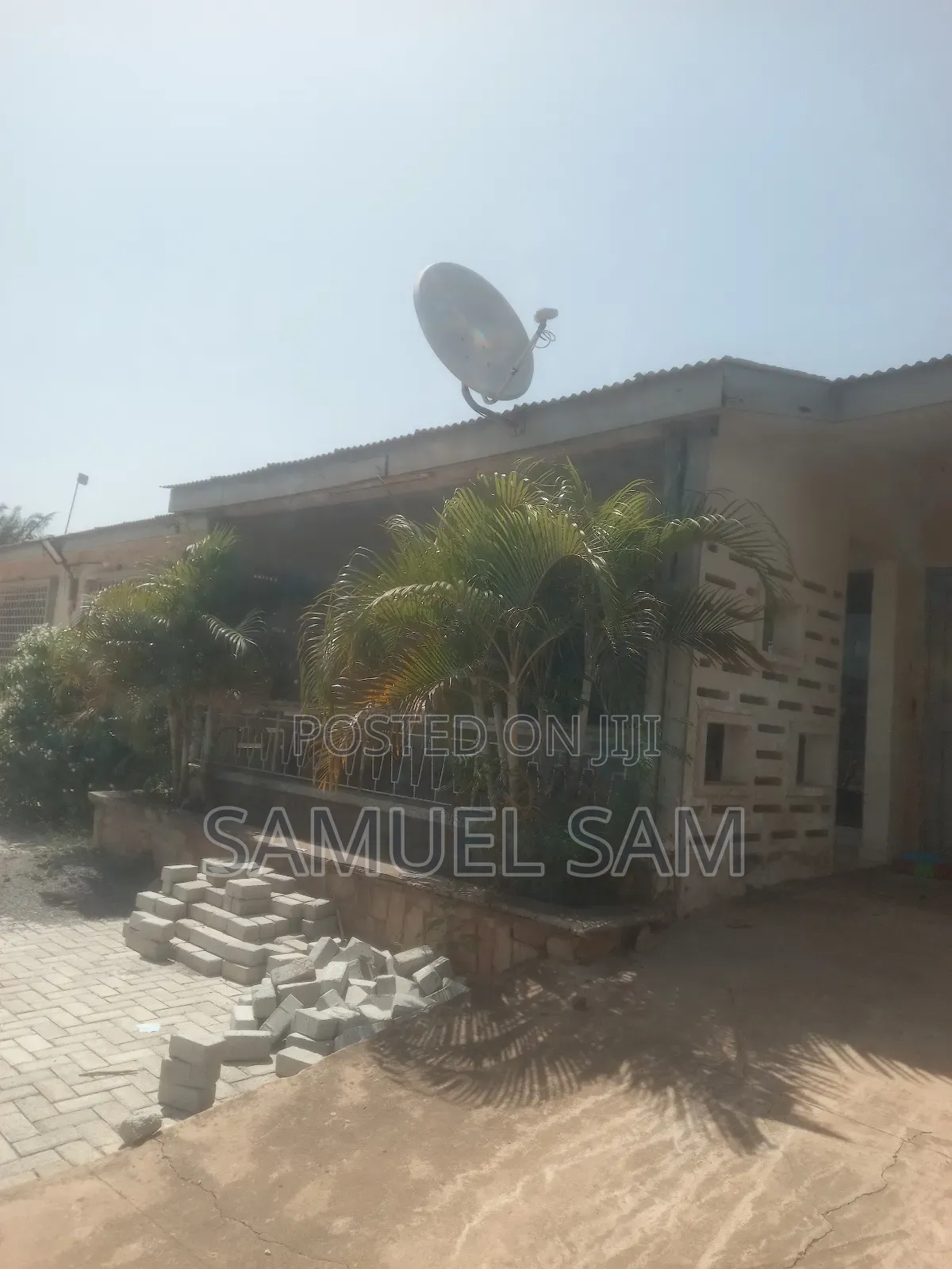 7bdrm House in Tema Community 11 for rent