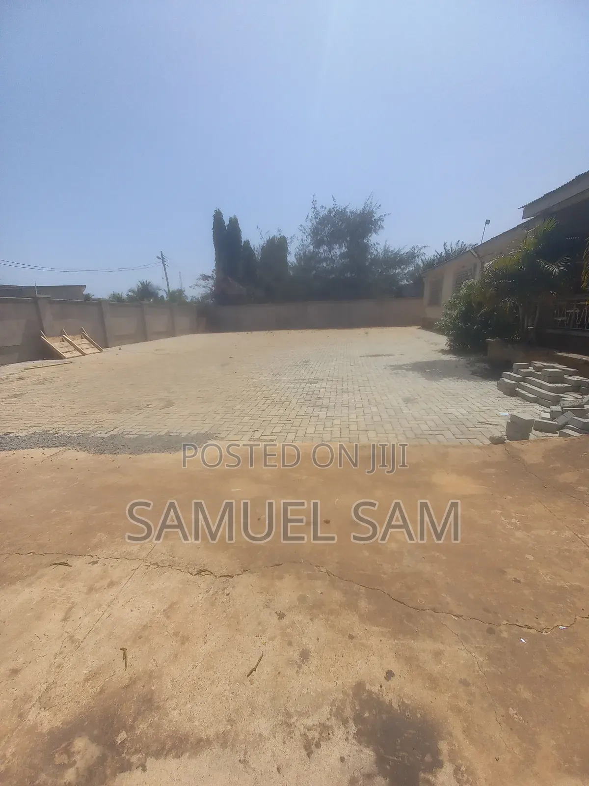 7bdrm House in Tema Community 11 for rent