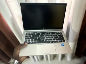 Laptop HP EliteBook 1040 G8 8GB Intel Core i5 SSD 256GB
