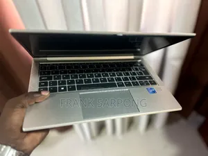 Laptop HP EliteBook 1040 G8 8GB Intel Core i5 SSD 256GB