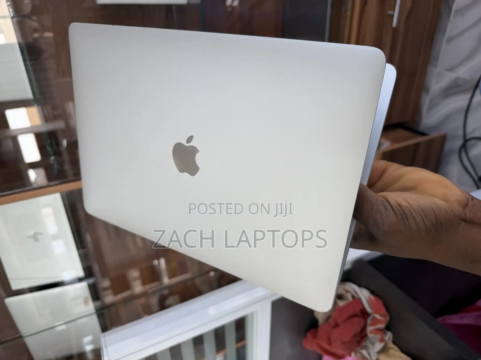 Laptop Apple MacBook Air 2018 8GB Intel Core i5 SSD 128GB