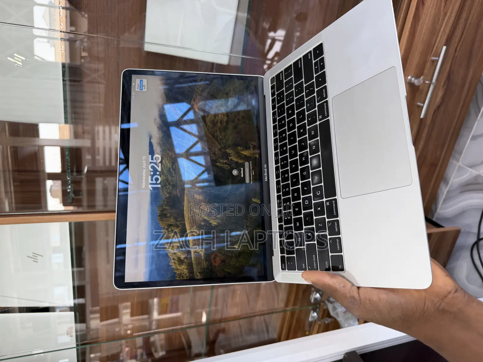 Laptop Apple MacBook Air 2018 8GB Intel Core i5 SSD 128GB